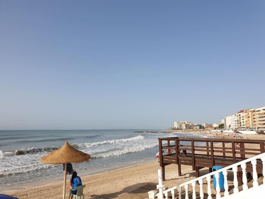 Nice Holidays Apartment In Torreveja, Torrevieja Exterior foto